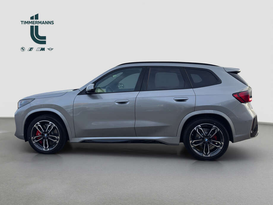 BMW iX1 xDrive30 (Bild 9/16)