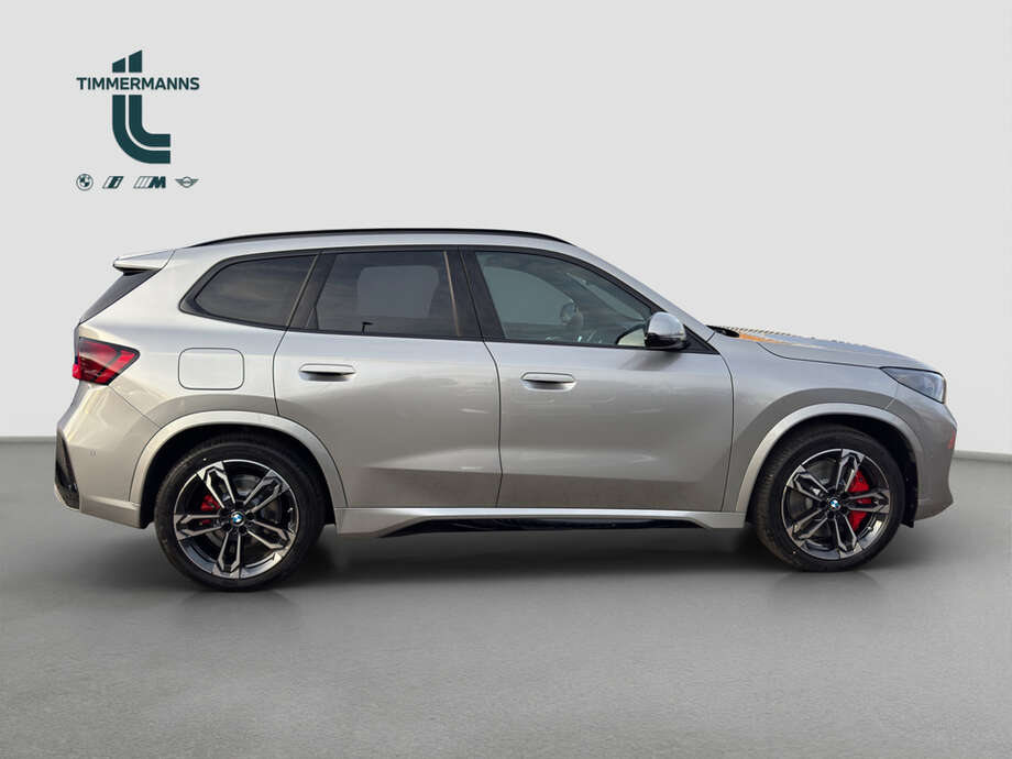 BMW iX1 xDrive30 (Bild 13/16)