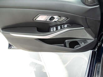 BMW 330d xDrive (Bild 3/19)