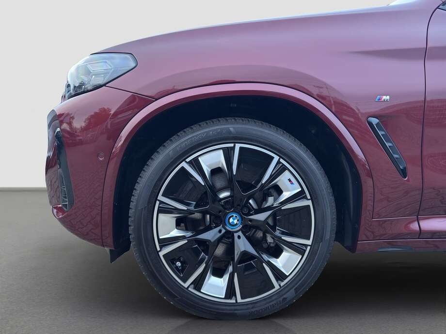 BMW iX3 (Bild 16/16)