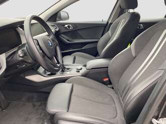 BMW 118i (Bild 2/17)