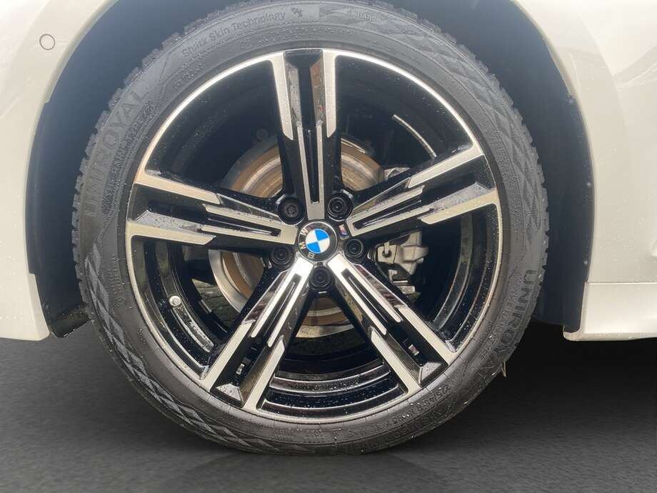 BMW 318d (Bild 18/18)