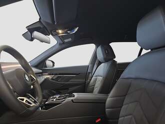 BMW 520d (Bild 3/18)