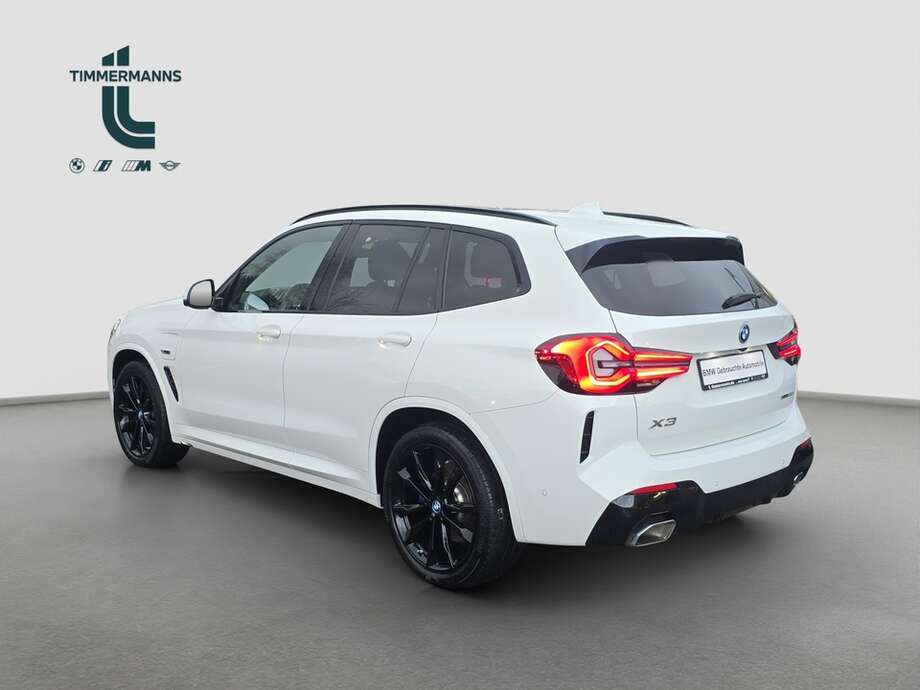 BMW X3 (Bild 12/18)