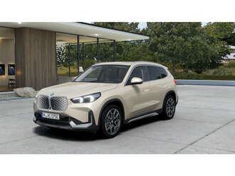 BMW iX1 xDrive30 (Bild 1/5)