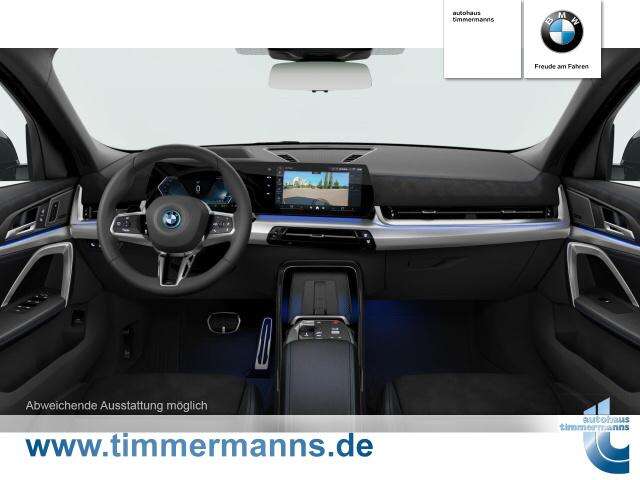 BMW iX2 xDrive30 (Bild 4/5)