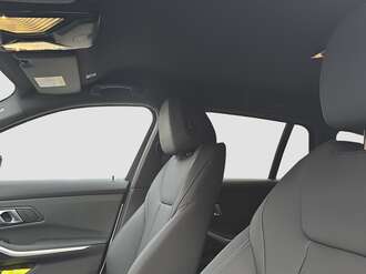 BMW 320d (Bild 3/18)