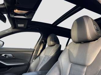 BMW 330e (Bild 2/24)