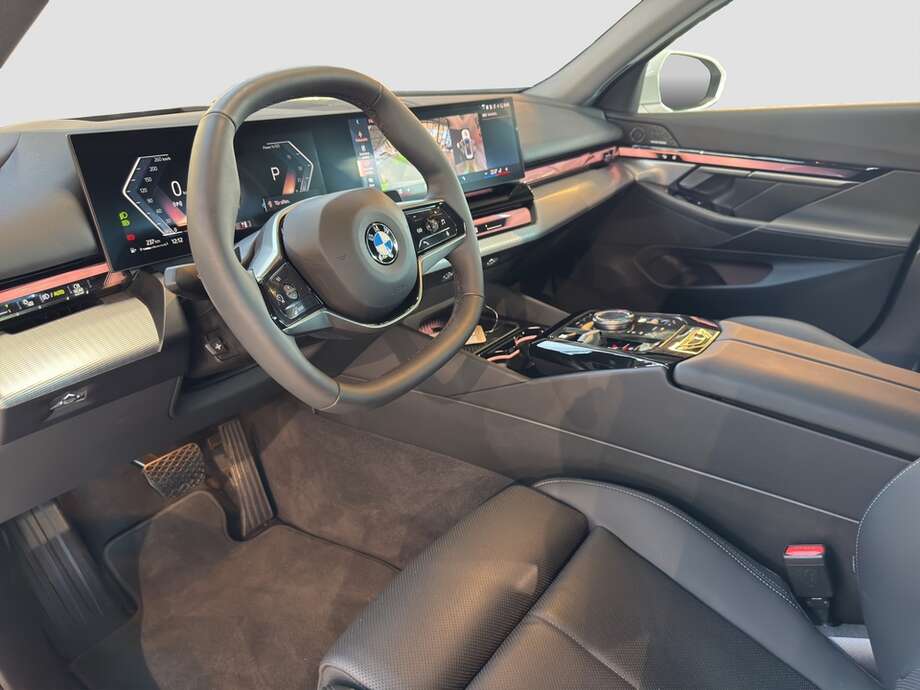 BMW 520 (Bild 12/25)