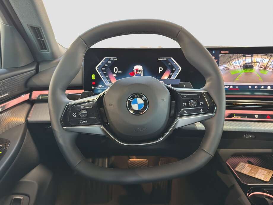 BMW 520 (Bild 13/25)