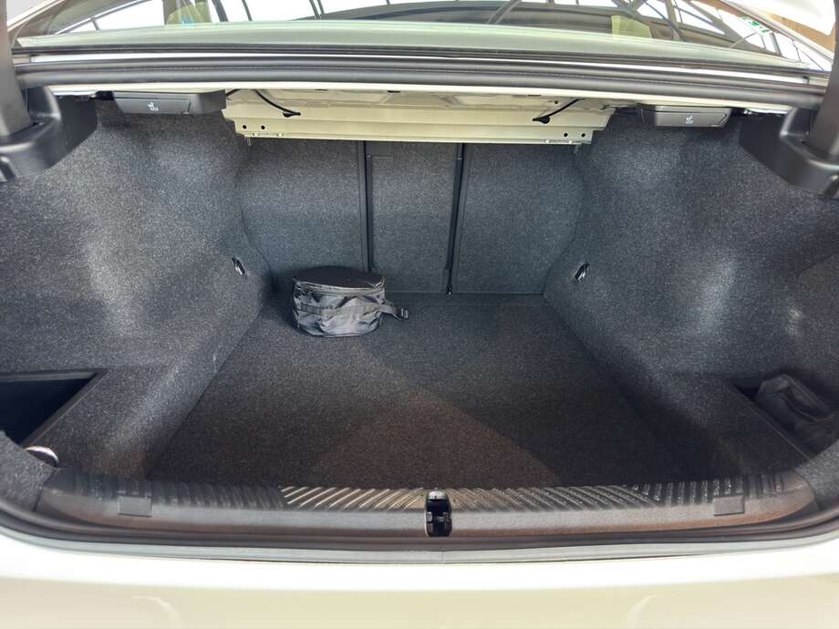 BMW 520 (Bild 16/25)