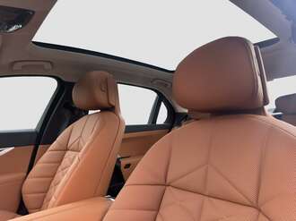 BMW 740d xDrive (Bild 3/22)