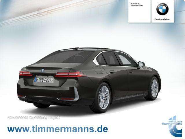 BMW i5 eDrive40 (Bild 2/5)