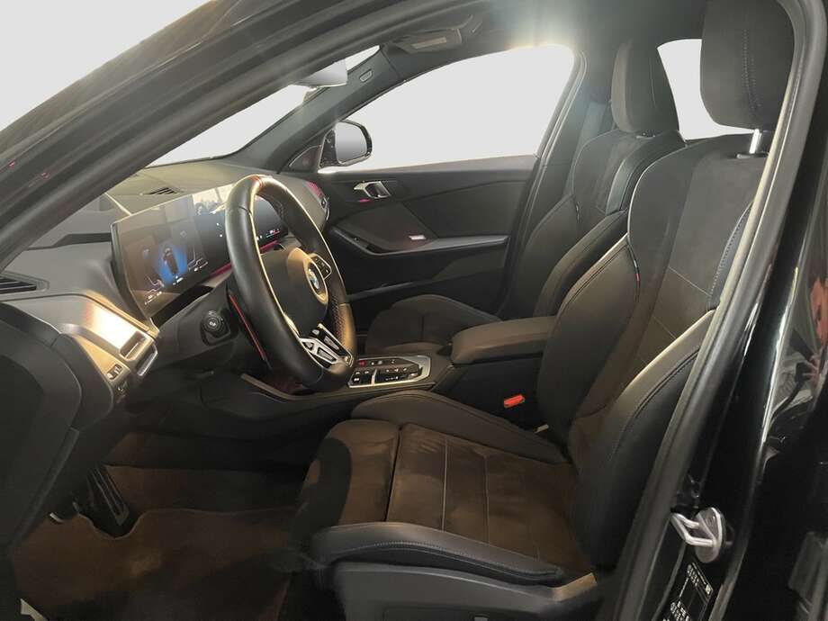 BMW M135 (Bild 18/19)