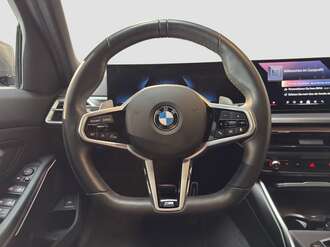 BMW 320d (Bild 2/15)