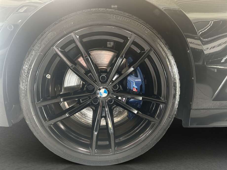 BMW 330i xDrive (Bild 19/19)