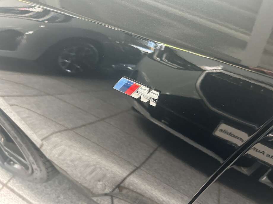 BMW 330i xDrive (Bild 10/19)