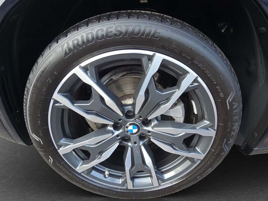 BMW X3 (Bild 9/19)