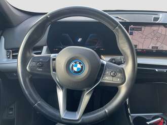 BMW iX1 xDrive30 (Bild 2/14)