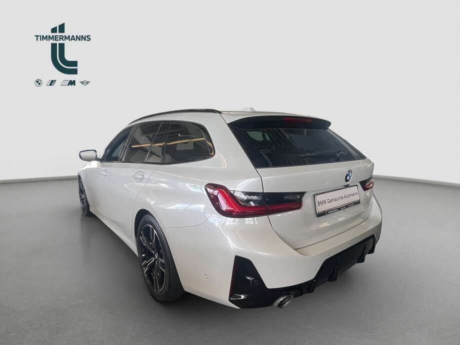 BMW 320d (Bild 9/15)