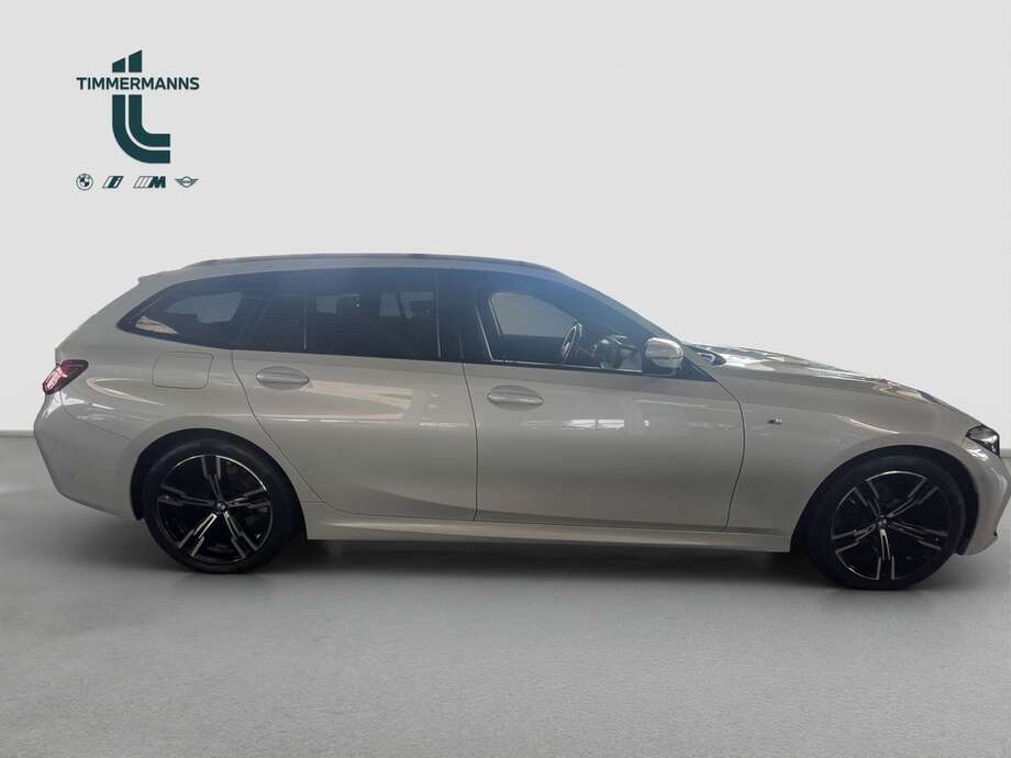 BMW 320d (Bild 12/15)