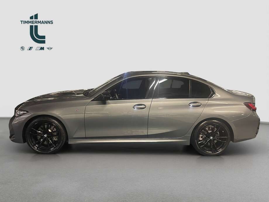 BMW 330i xDrive (Bild 8/15)