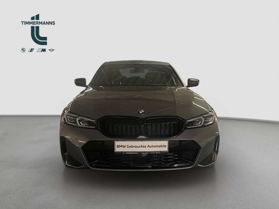 BMW 330i xDrive (Bild 14/15)