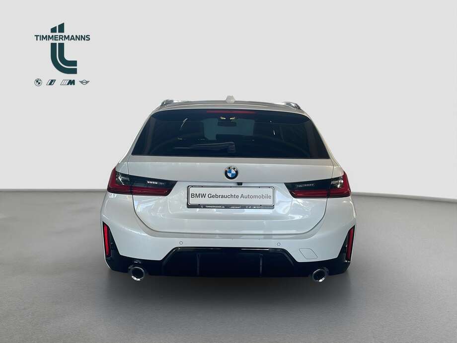 BMW 320d (Bild 12/17)