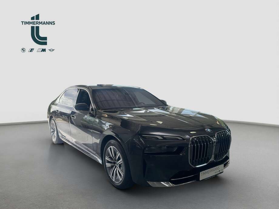 BMW 740 (Bild 7/15)