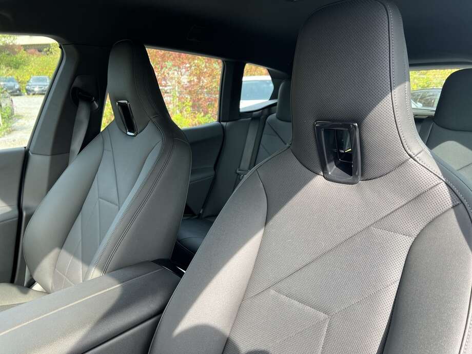 BMW iX (Bild 13/23)