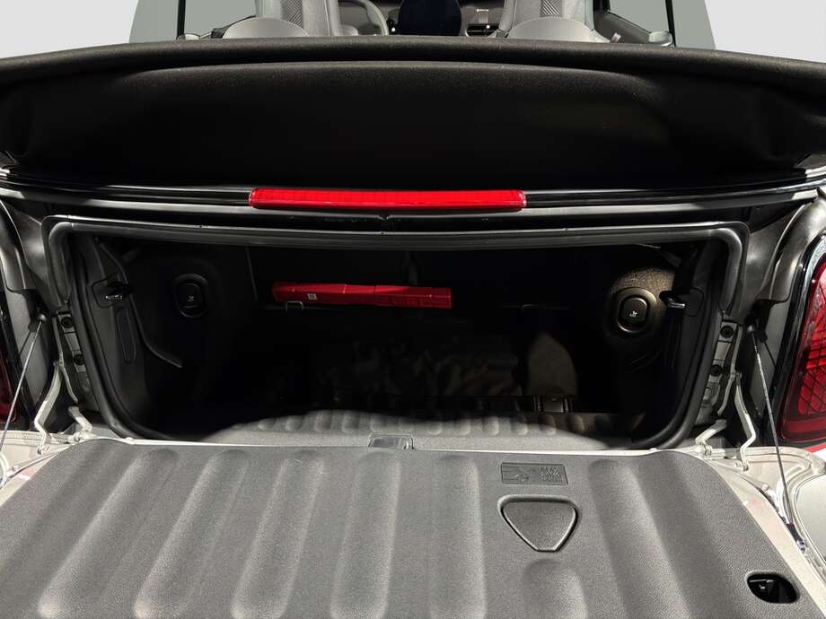 MINI Cooper (Bild 5/16)