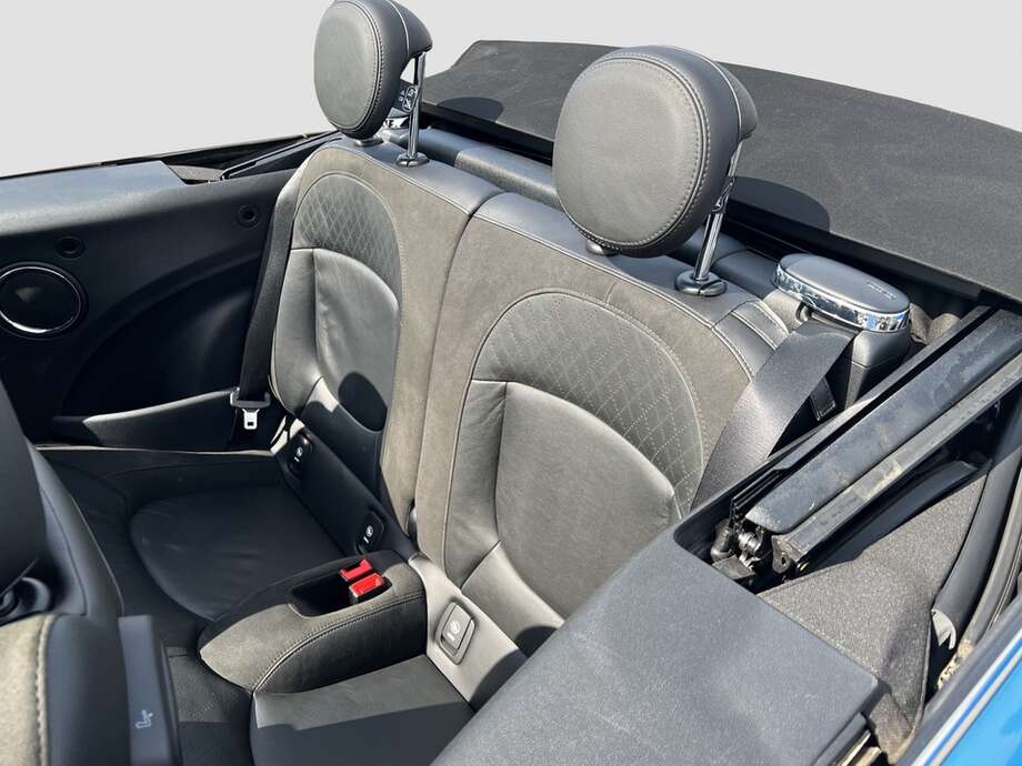 MINI Cooper D Cabrio (Bild 4/24)