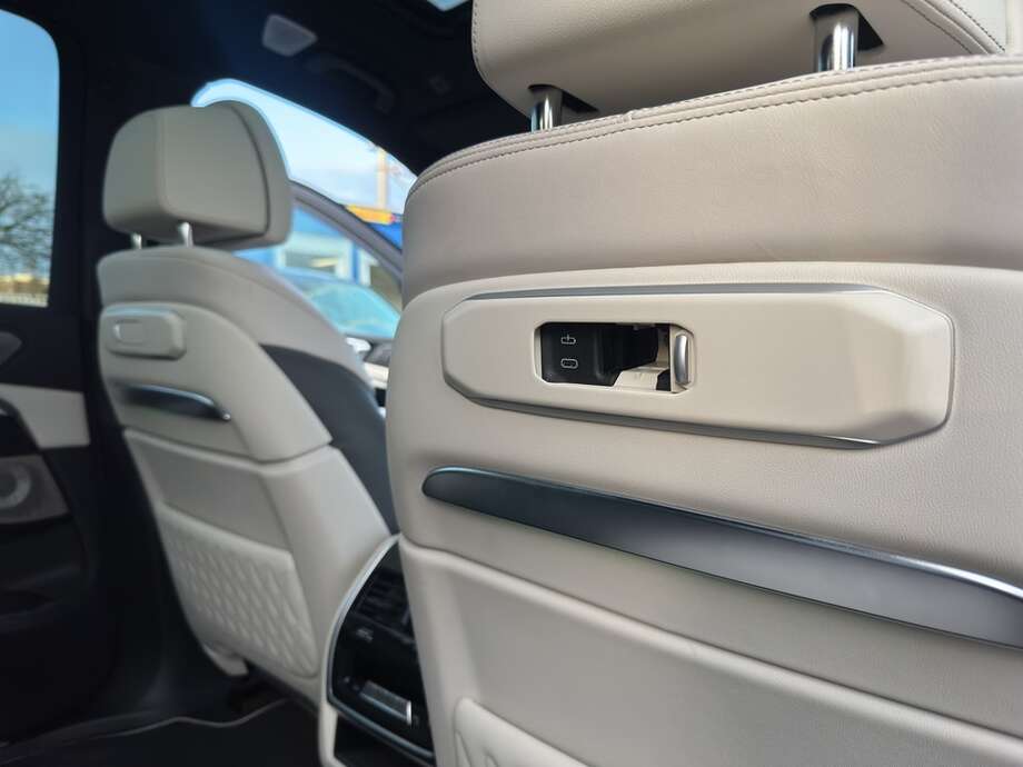 BMW X7 M60i xDrive (Bild 10/23)