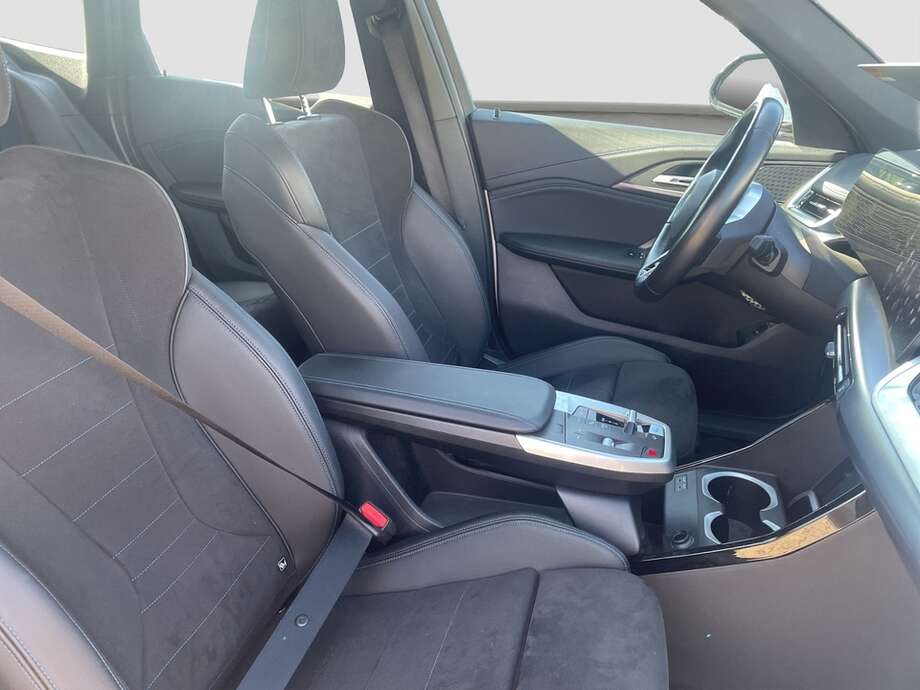 BMW iX1 (Bild 6/6)