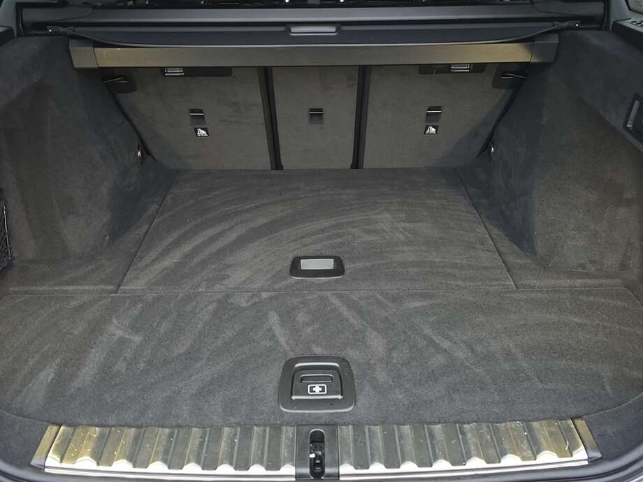 BMW 318d (Bild 7/18)