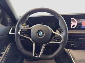 BMW 320d (Bild 3/16)