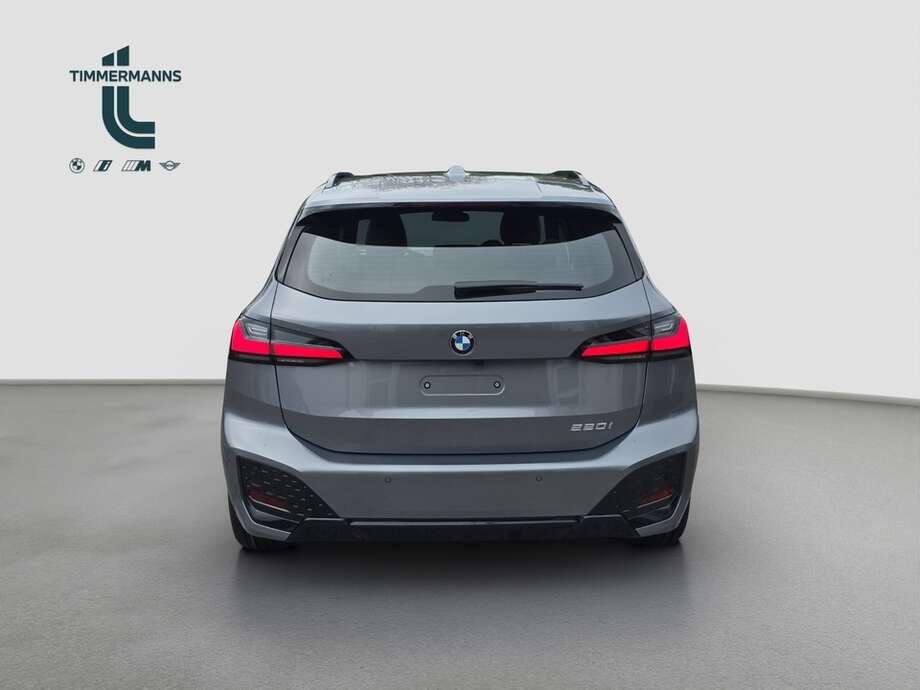 BMW 220 Active Tourer (Bild 12/17)