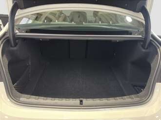 BMW 320d (Bild 3/14)