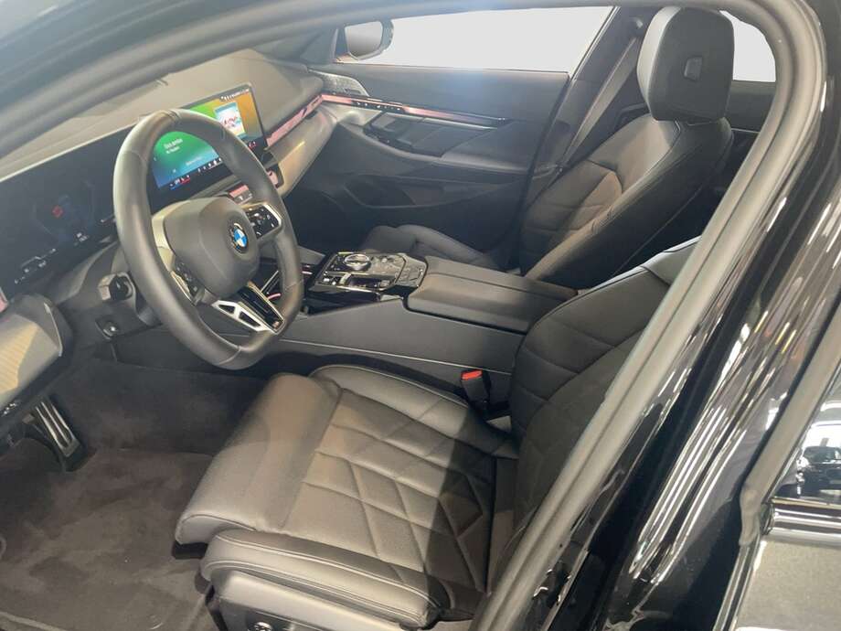 BMW 540 (Bild 10/15)