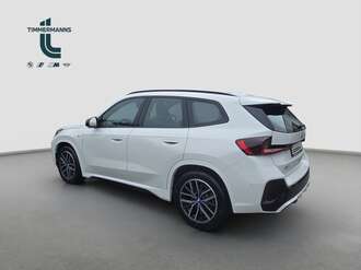 BMW iX1 (Bild 3/18)
