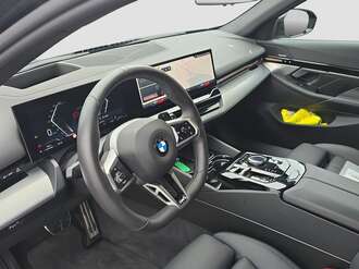 BMW 520d (Bild 2/19)