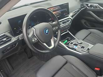 BMW i4 (Bild 2/18)