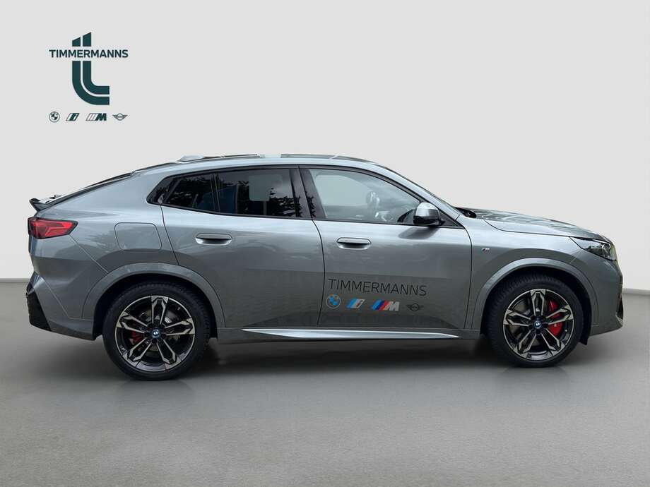 BMW iX2 eDrive20 (Bild 12/15)