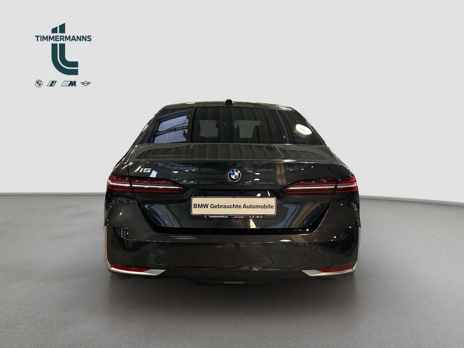 BMW i5 eDrive40 (Bild 13/18)