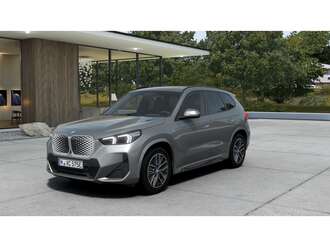 BMW iX1 xDrive30 (Bild 1/2)