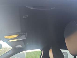 BMW 318d (Bild 2/18)