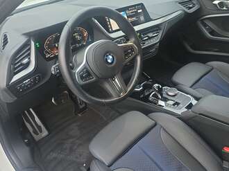 BMW 118d (Bild 2/19)