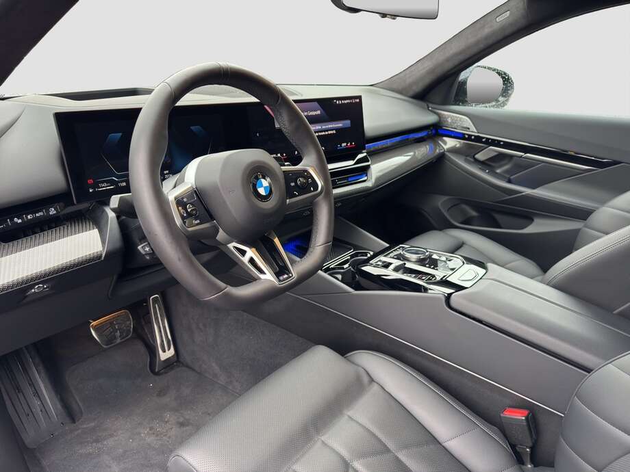 BMW 540d xDrive (Bild 10/23)