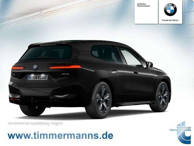 BMW iX (Bild 2/19)
