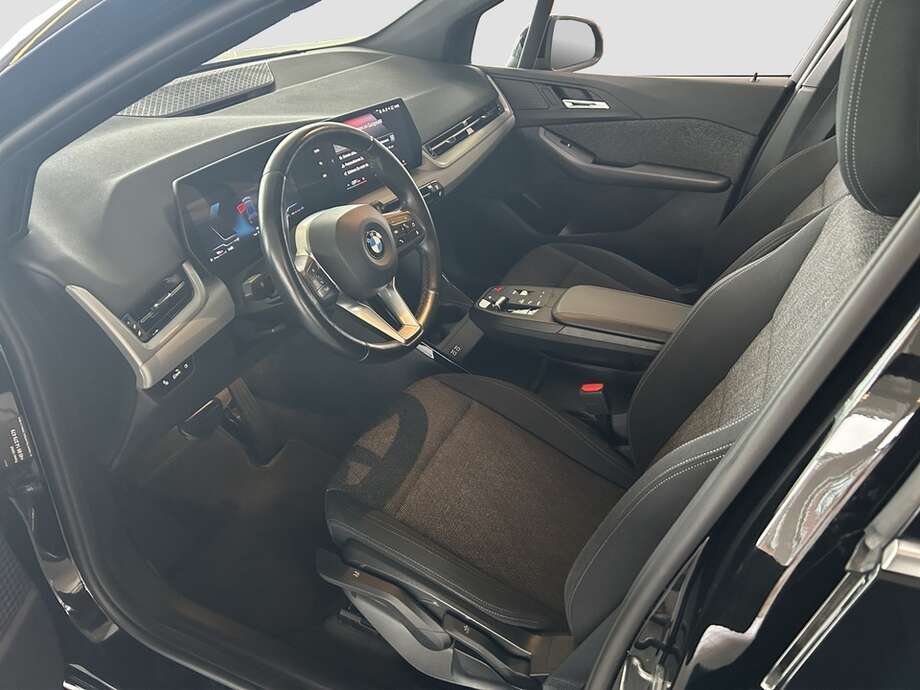 BMW 218 Active Tourer (Bild 10/20)